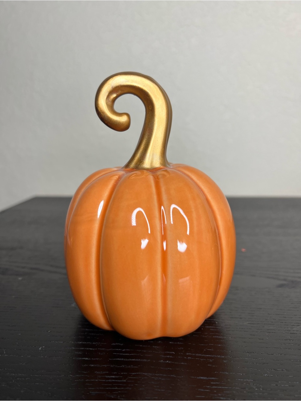 NEW Target Bullseyes Playground Set of 8 Medium & Small Ceramic Pumpkins - Picture 10 of 15